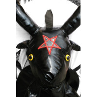 Mochila Peluche Baphomet